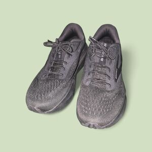 Brooks Women's Black Athletic Running Shoes